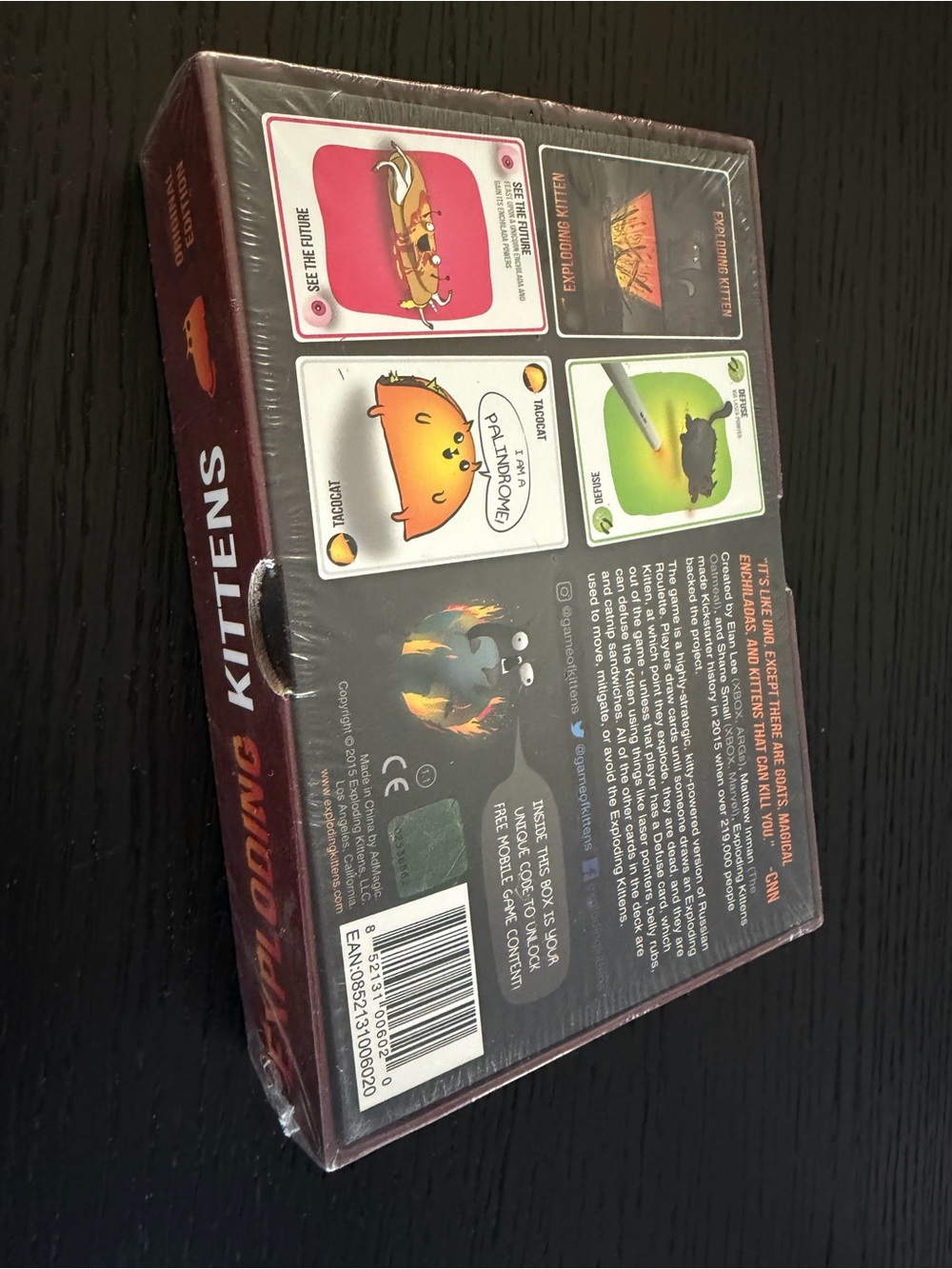Card Game - Red - Picture 2 of 2